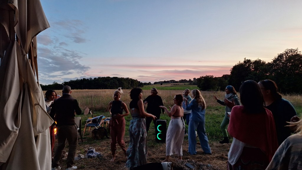 **Image Description** * **File size:** 28000 bytes * **Dimensions:** 1882 x 993 pixels * **Category:** Multimedia _An imag...